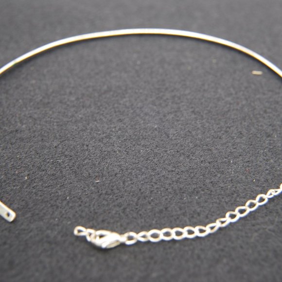 2 Chokers - One is stainless-steel beads all the way around - Picture 4 of 6